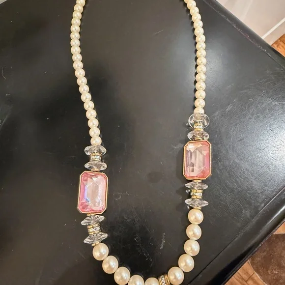 Vintage Pearl Necklace Pink Crystal Embellishments Rare - Picture 3 of 9